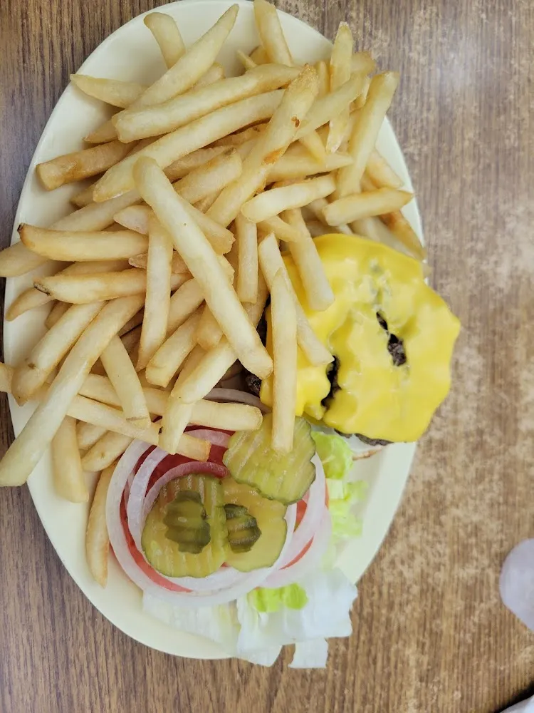 Cheeseburger with Fries