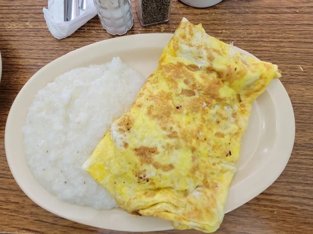 Omelette and Grits
